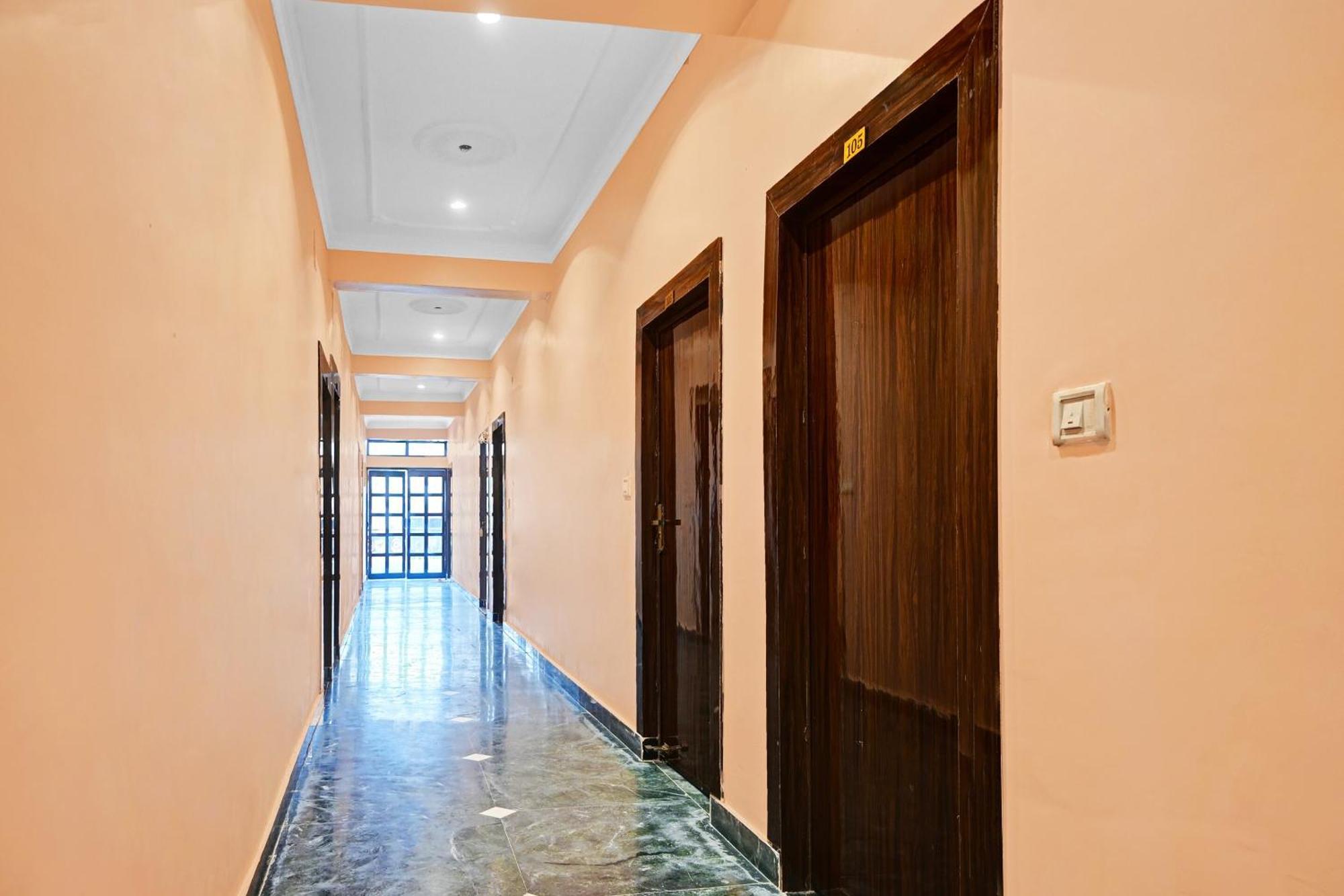 Hotel Oyo Flagship Tara Varanasi